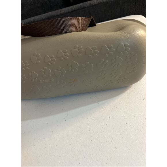 Zeus Pico Tote Bag Dogs Up To 17 pounds Brown Small Dog Carrier Inside Clip - Picture 6 of 10